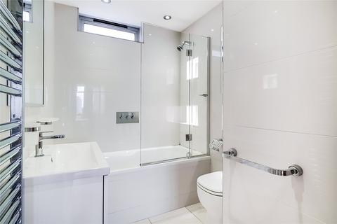 2 bedroom flat to rent, Gerry Raffles Square London E15
