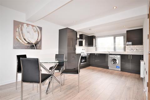 2 bedroom flat to rent, Mansel Street, City Centre, Swansea