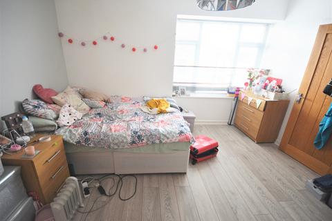 2 bedroom flat to rent, Mansel Street, City Centre, Swansea