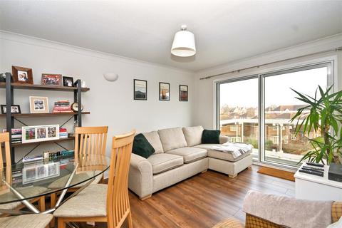 2 bedroom flat for sale, Silverdale Road, Eastbourne
