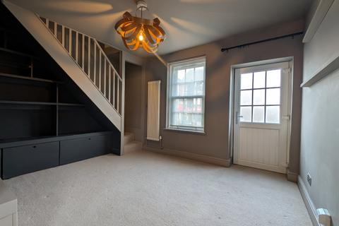 2 bedroom end of terrace house to rent, Dover Road, Walmer, Deal, Kent, CT14