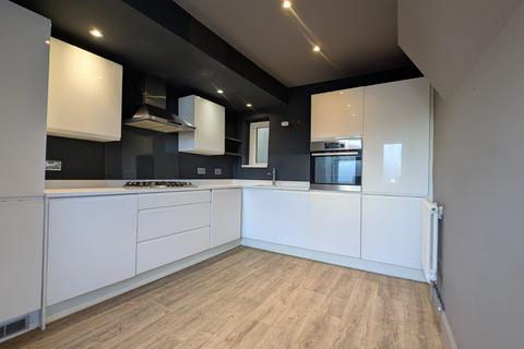 2 bedroom end of terrace house to rent, Dover Road, Walmer, Deal, Kent, CT14