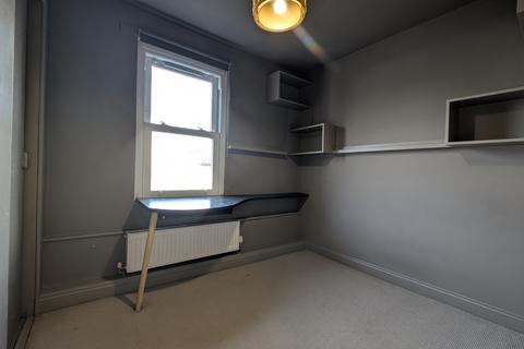 2 bedroom end of terrace house to rent, Dover Road, Walmer, Deal, Kent, CT14
