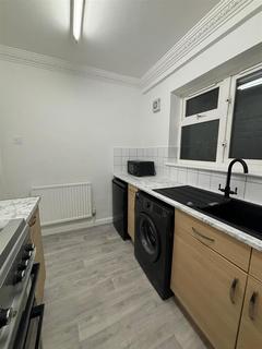 undefined, Bond Street, Englefield Green TW20