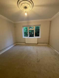 undefined, Bond Street, Englefield Green TW20