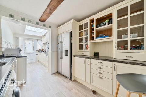 3 bedroom semi-detached house for sale, Mooring Road, Rochester