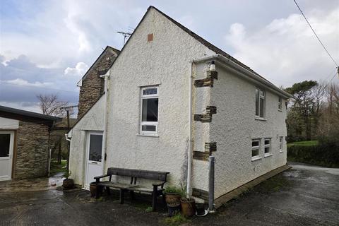 2 bedroom semi-detached house to rent, Tregony