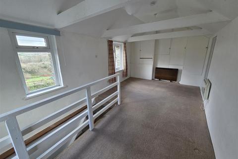 2 bedroom semi-detached house to rent, Tregony