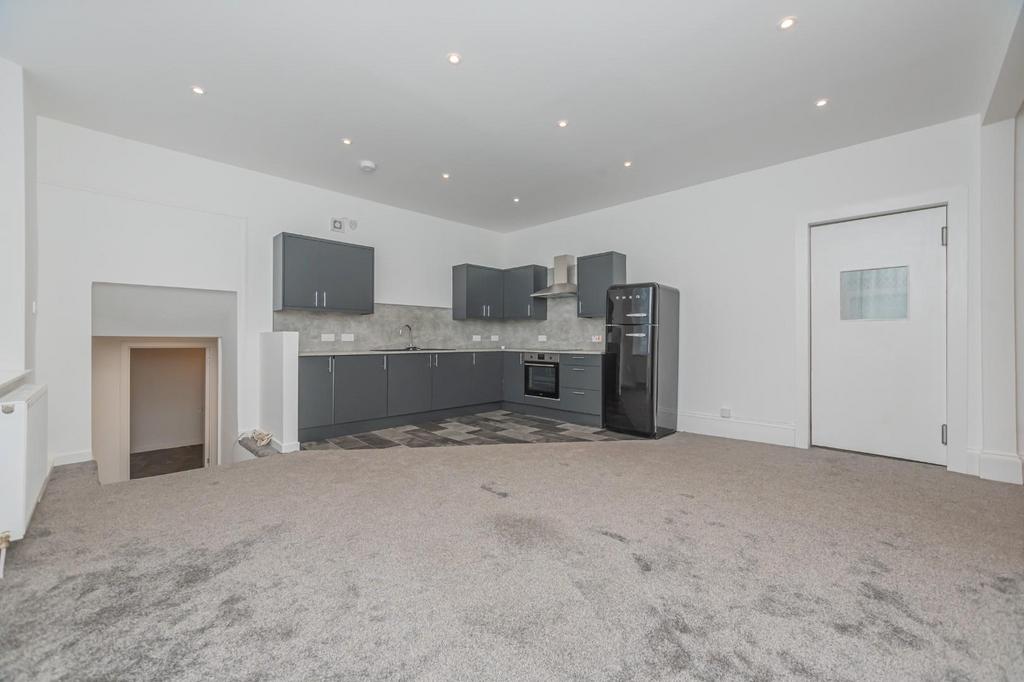 2. Living Room.jpg