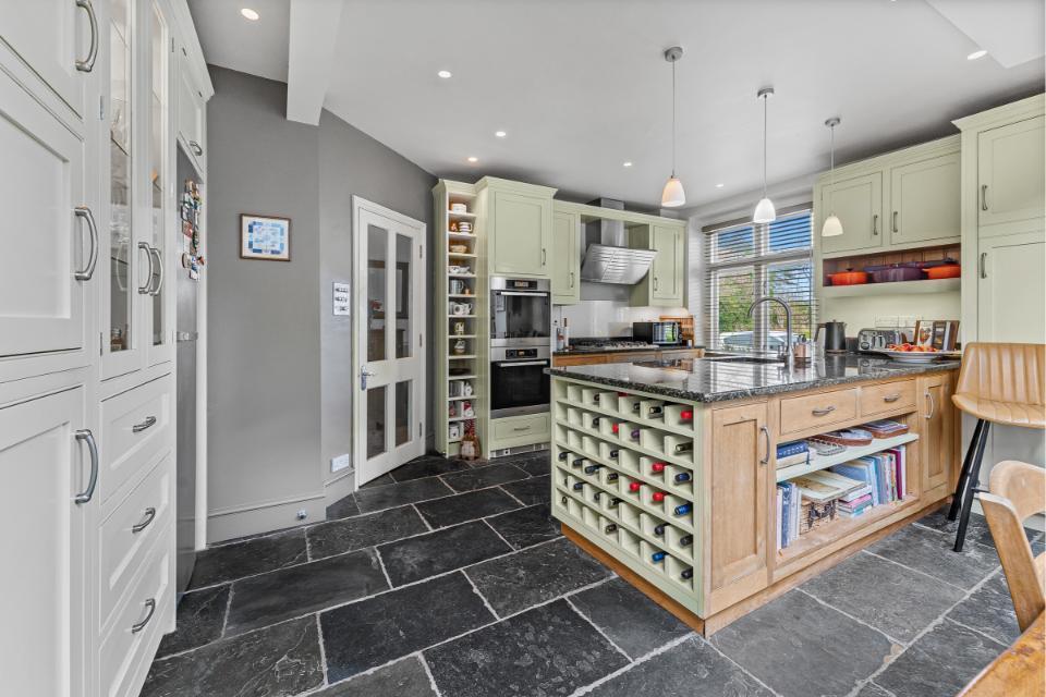 Stepstone House-49.jpg