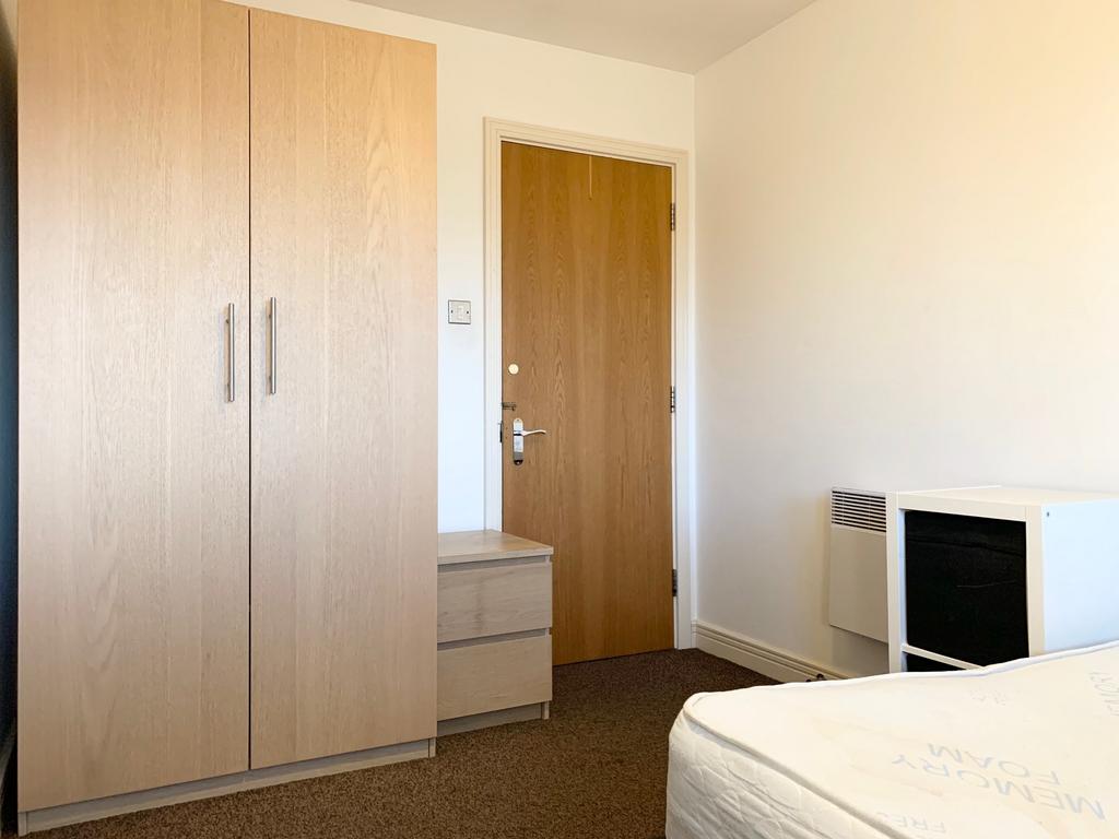 Second Bedroom 1 (2)