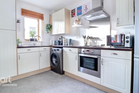 2 bedroom flat for sale, Forum Court, Bury St Edmunds