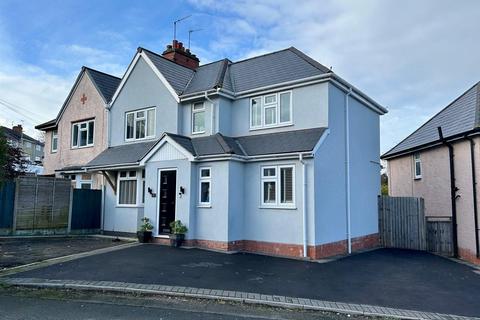 4 bedroom semi-detached house for sale, Alexandra Road, Halesowen