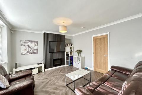 4 bedroom semi-detached house for sale, Alexandra Road, Halesowen