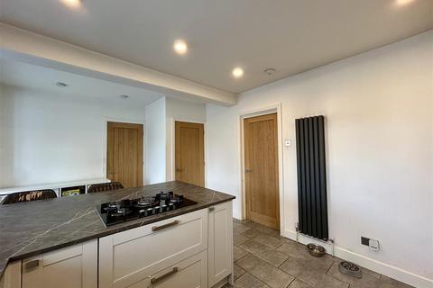 4 bedroom semi-detached house for sale, Alexandra Road, Halesowen