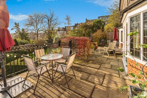 5 bedroom detached house for sale, Linden Road, London N10