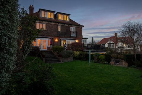 5 bedroom detached house for sale, Linden Road, London N10