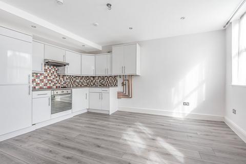 2 bedroom flat to rent, Dulwich Road, London, SE24