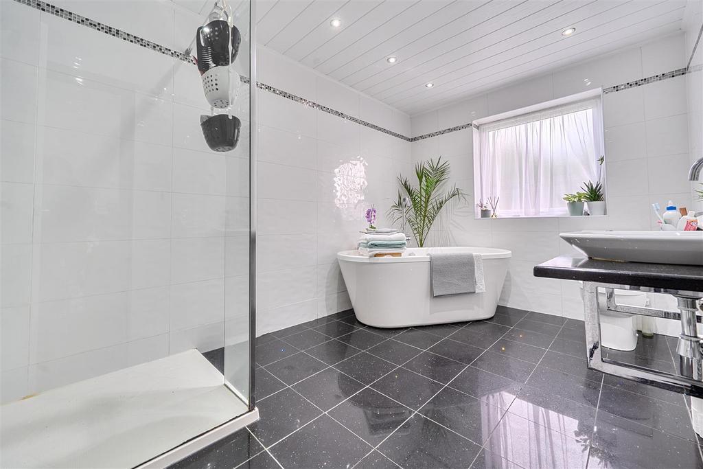 Ensuite