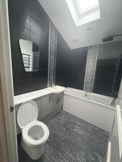 1 bedroom flat to rent, Dyffryn Road, Rhydyfelin
