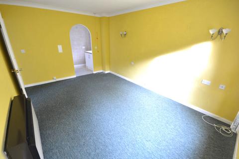 1 bedroom apartment for sale, Wentworth Drive, Broadstone BH18