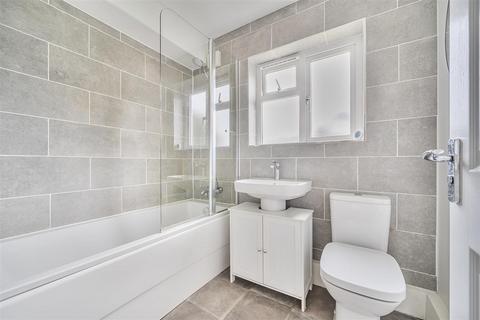 2 bedroom maisonette for sale, South Street, Barming, Maidstone