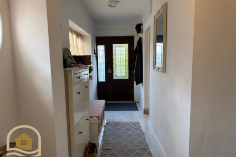 undefined, Ferry Lane,  Staines-upon-Thames, TW19