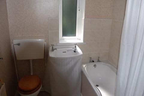 2 bedroom flat to rent, Ravenshill Road, West Denton, NE5