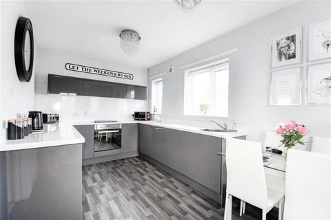 3 bedroom semi-detached house for sale, Grantley Grove, Hull, HU9