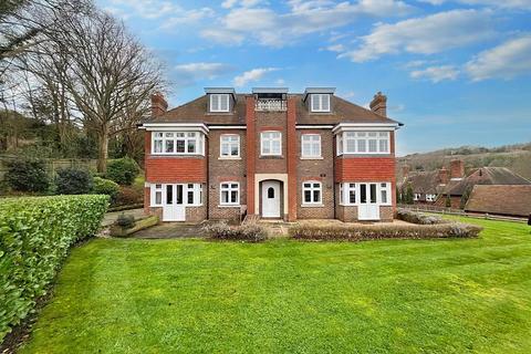 2 bedroom flat for sale, Carlisle Road, Eastbourne