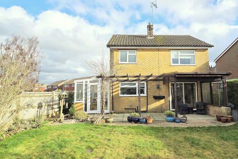 Appledore Gardens, Lindfield, RH16
