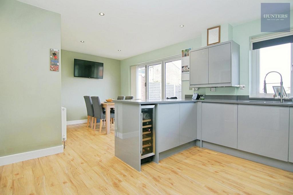 Kitchen diner