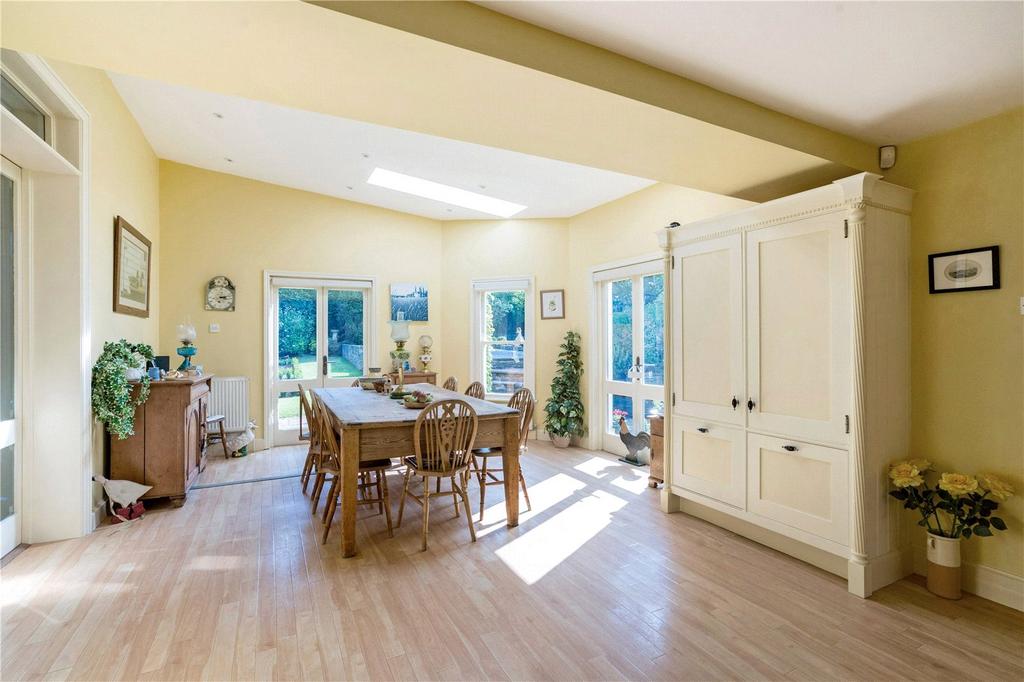 Kitchen/Breakfast