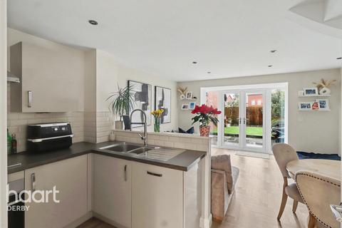 3 bedroom semi-detached house for sale, Elvaston Drive, Derby