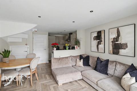 3 bedroom semi-detached house for sale, Elvaston Drive, Derby