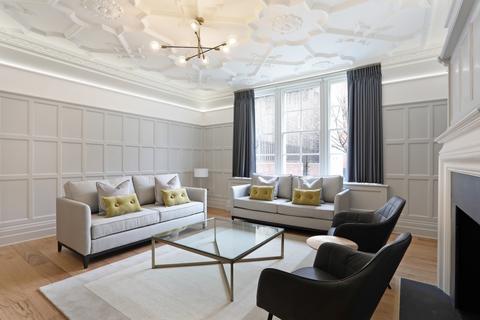 2 bedroom apartment to rent, Park Street Mayfair W1K