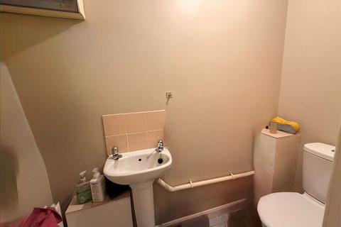 3 bedroom end of terrace house for sale, Kingsthorpe Avenue, CORBY