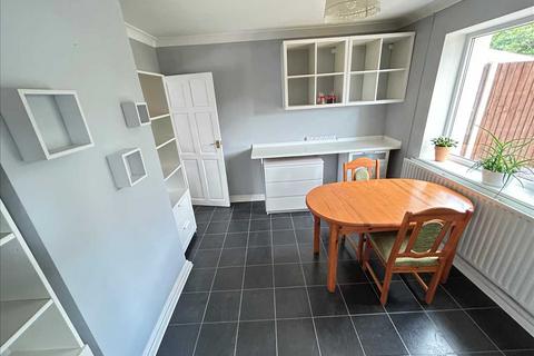 3 bedroom semi-detached house for sale, Chelveston Drive, CORBY