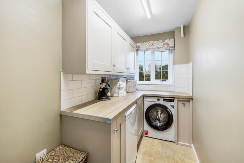 127 Middlegate Road (Frampton)-24