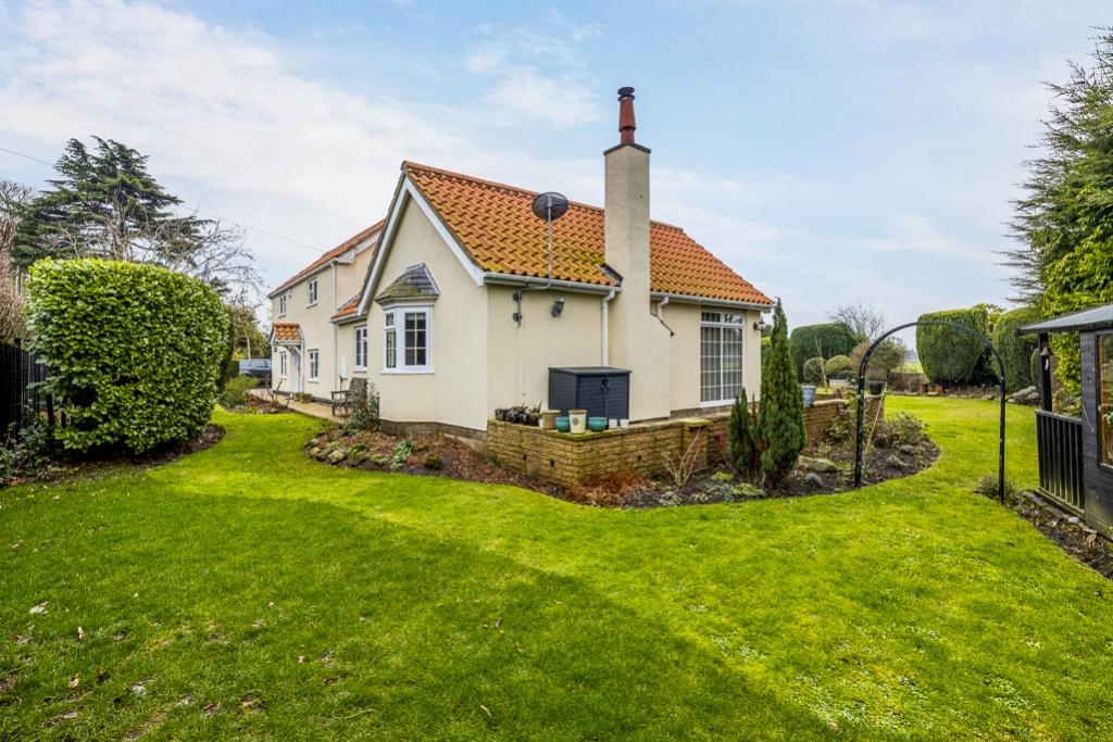 127 Middlegate Road (Frampton)-12