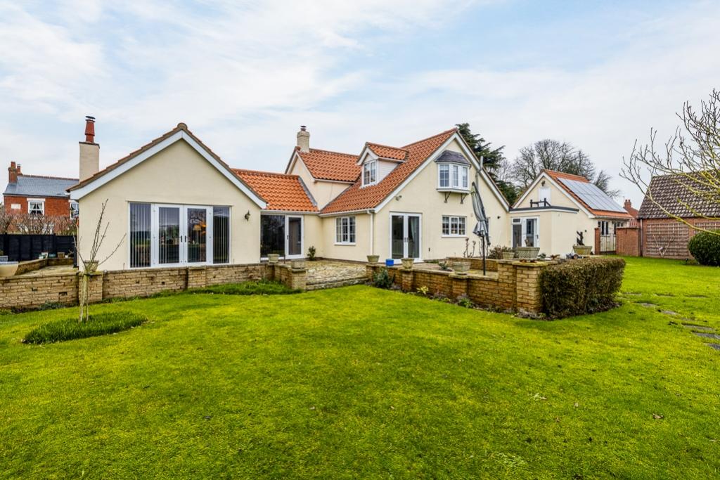 127 Middlegate Road (Frampton)-14