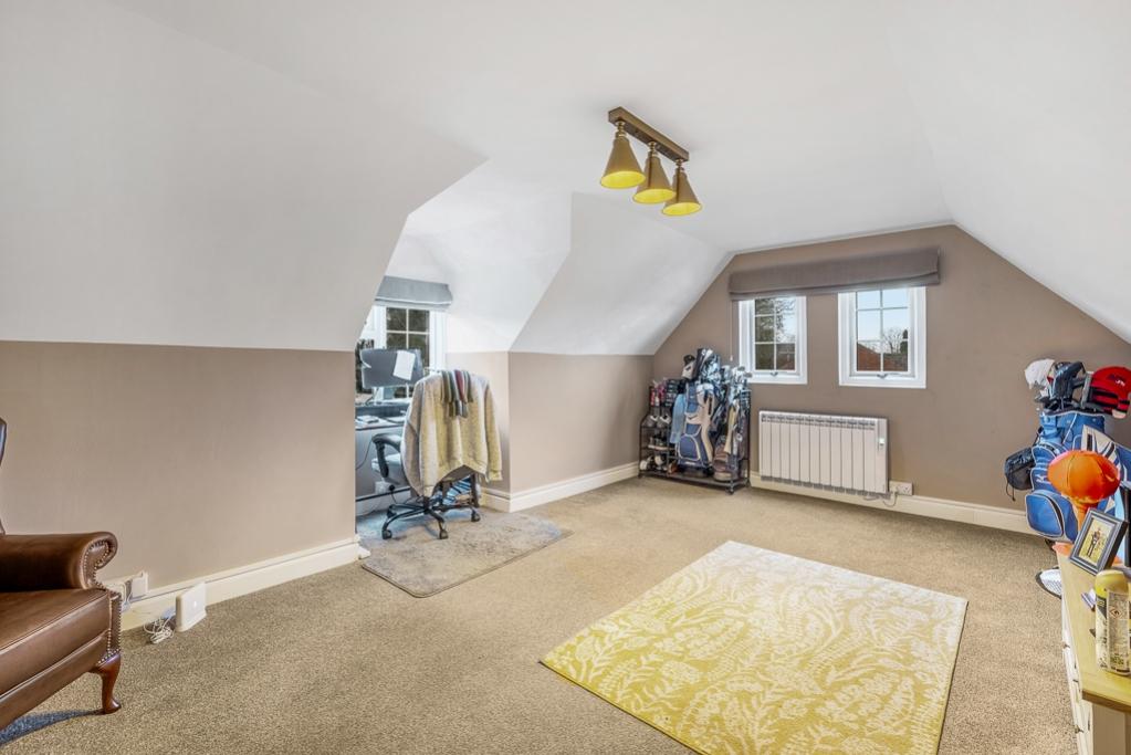 127 Middlegate Road (Frampton)-10