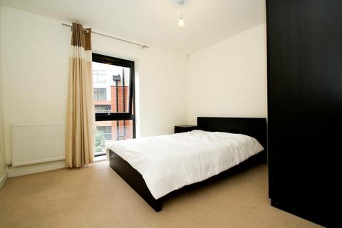 2 bedroom apartment to rent, Mostyn Grove, London