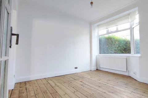 3 bedroom terraced house for sale, Sheringham Road, London, E12 6HH