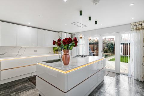 7 bedroom semi-detached house for sale, Harewood Road, Isleworth, TW7