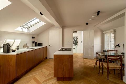 Weymouth Mews, Marylebone, W1G