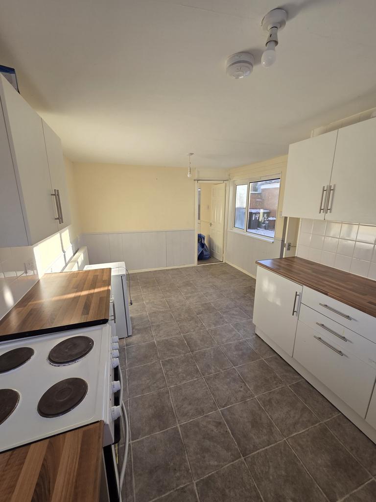 Kitchen (Towards Rear)