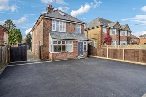 5 bedroom detached house for sale - Downley Road, High Wycombe HP14