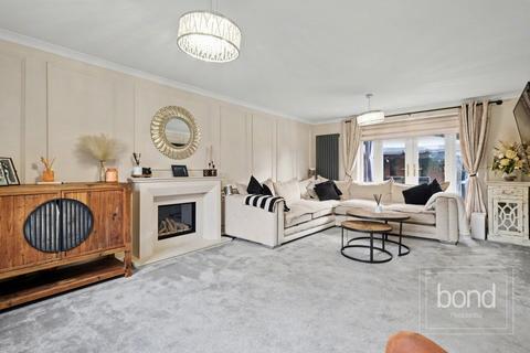 4 bedroom detached house for sale, Highfields Mead, Chelmsford CM3