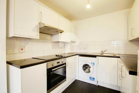 1 bedroom apartment to rent, Meadfield Road, Slough SL3